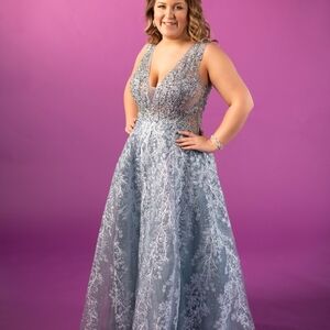 Elegant Blue Evening Gown